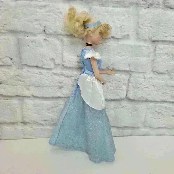 Disney Princess Cinderella Designer Doll store Limited Edition London - Picture 6 of 17